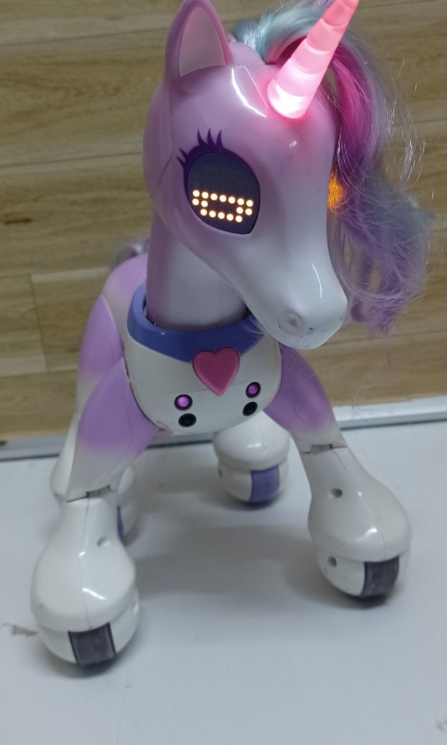 Zoomer enchanted sale unicorn