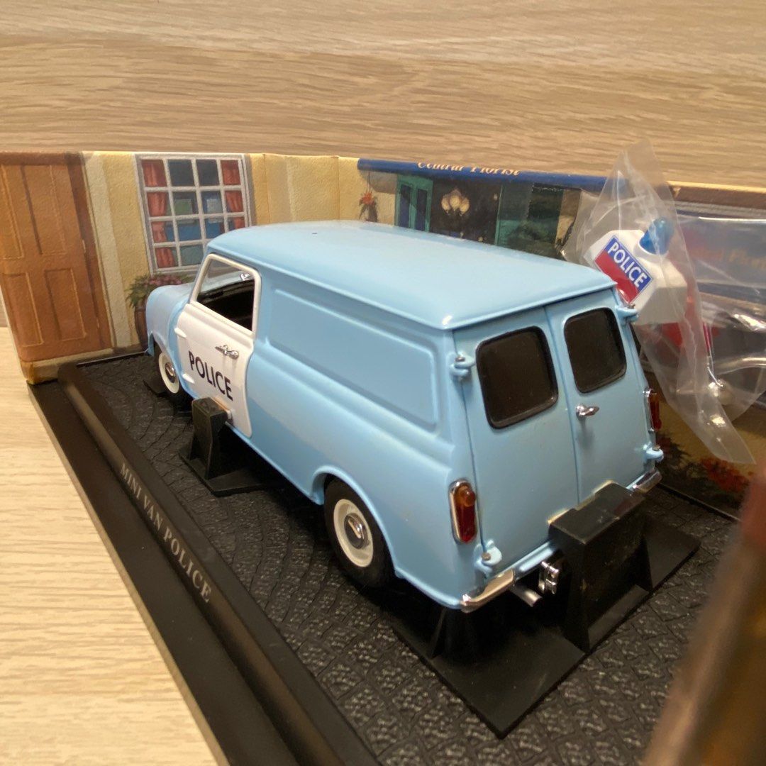 1/18 Kyosho Mini Van Police (Blue), 興趣及遊戲, 玩具& 遊戲類