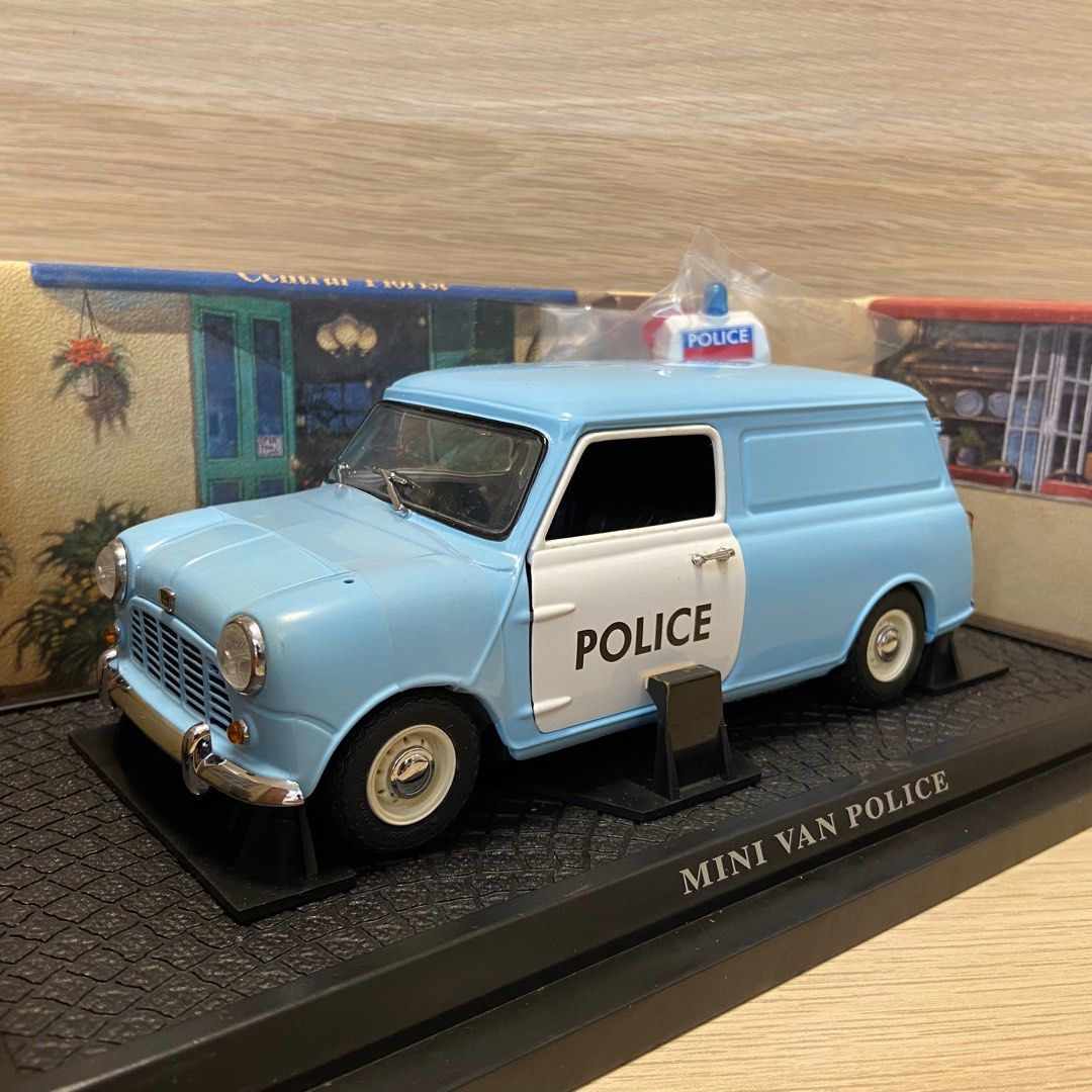 1/18 Kyosho Mini Van Police (Blue), 興趣及遊戲, 玩具& 遊戲類