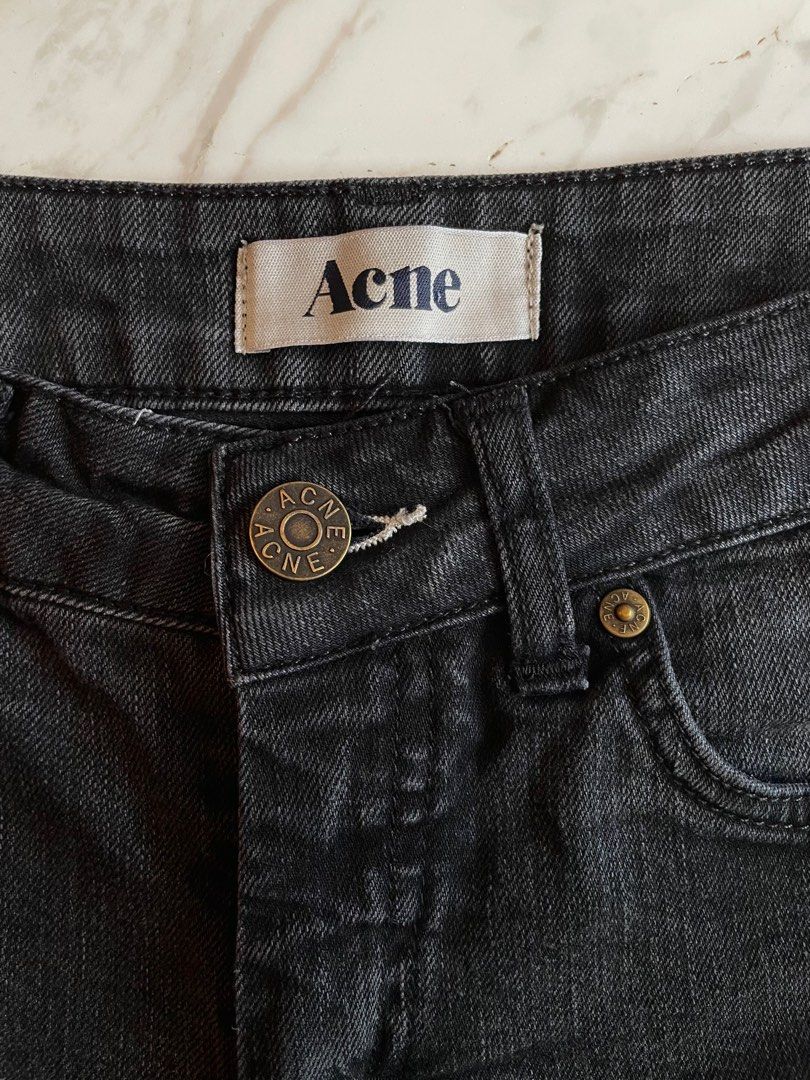 Acne store hex cash