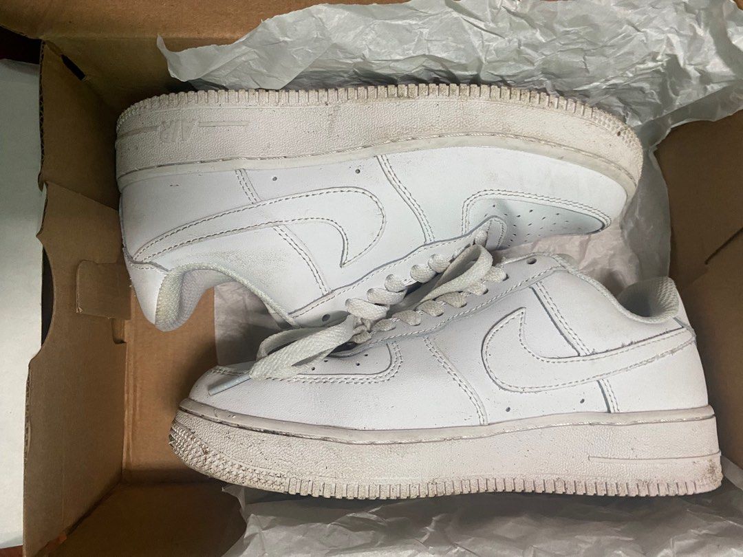 OEM!! Air Force 1 Triple White / US 7 With box, Men's Fashion, Footwear,  Sneakers on Carousell