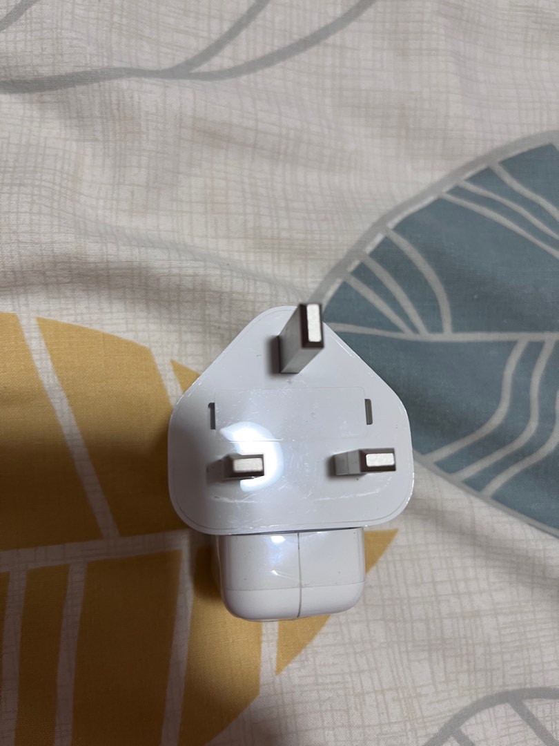 Apple 10W USB Power Adapter, Computers & Tech, Parts & Accessories