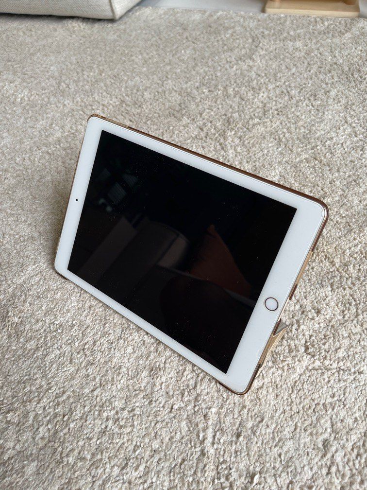 Apple iPad Pro 9.7 Wi-Fi 128GB ローズゴールド