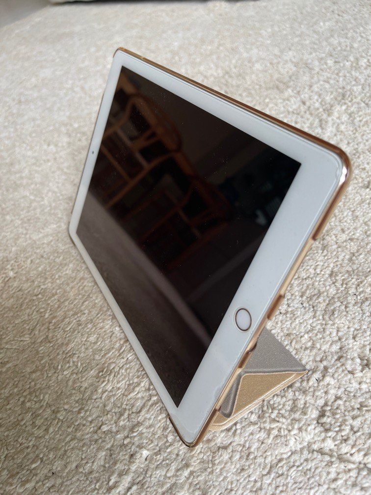 Apple iPad Pro 9.7インチ Wi-Fi 128GB ゴールド