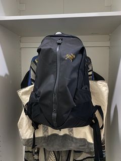 Arcteryx Arro 16 Backpack Men s Fashion Bags Backpacks on Carousell