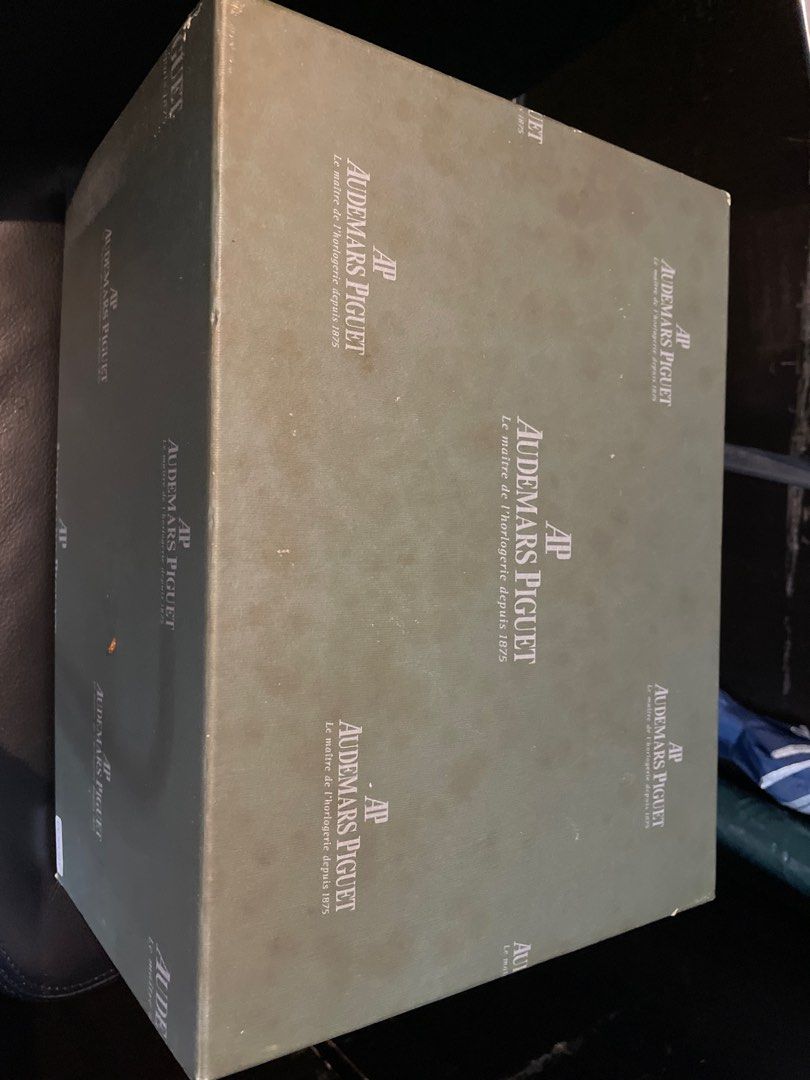 Audemars Piguet Large Watch Winder, Luxury, Watches on Carousell