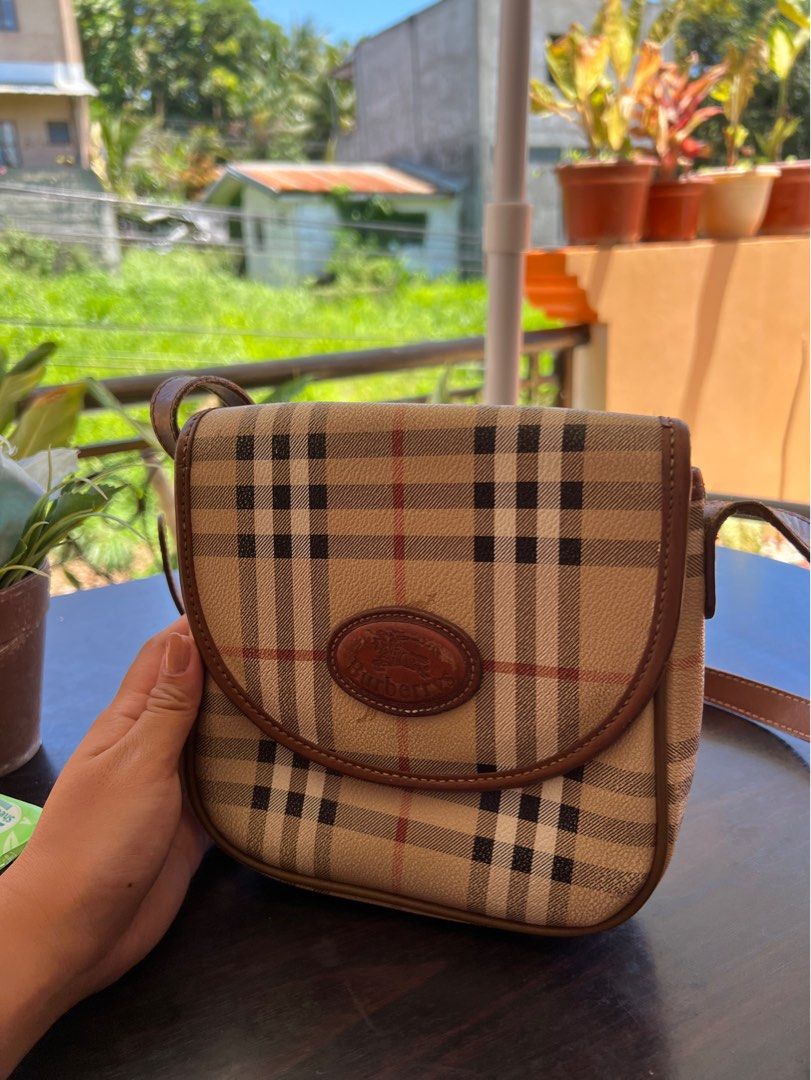 Vintage burberry sling bag top