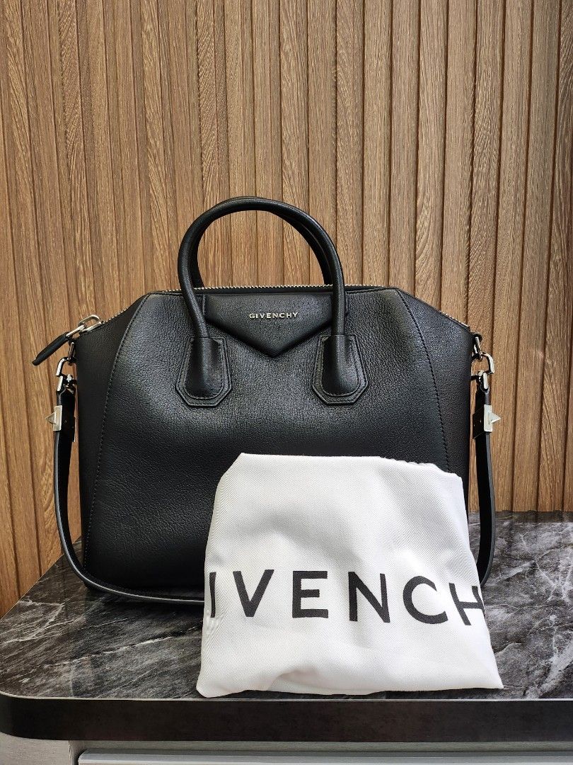 Authentic Givenchy Bag Antigona Bag Black color Medium Size