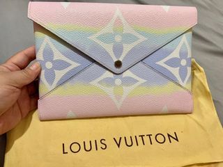 Louis Vuitton 2020 pre-owned Set Of Three Escale Kirigami Clutch