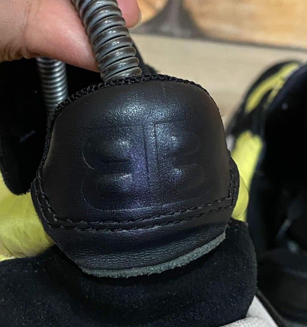 balenciaga triple s v2 black