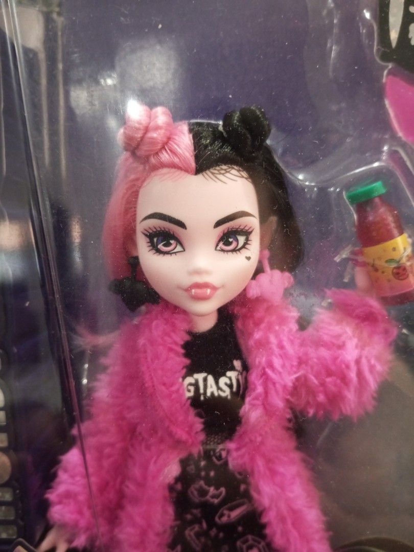 Bratz GCDS Yasmin Jimmy Paul Roxxi Nevra, Monster High Draculaura Cleo ...
