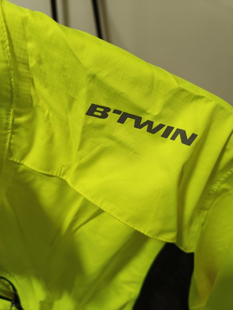 Btwin waterproof jacket new arrivals