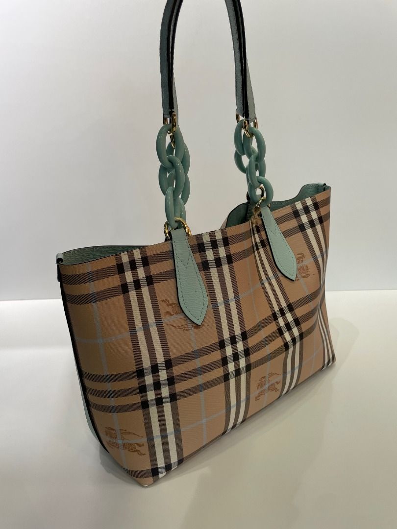 Burberry Lavenby Reversible Tote Carousell