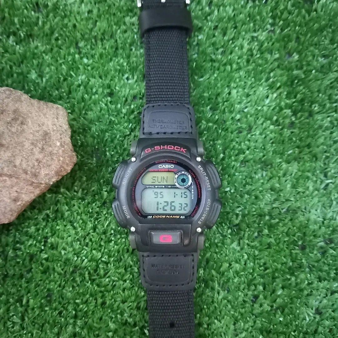 Casio g shock dw 8800, Fesyen Pria, Jam Tangan di Carousell