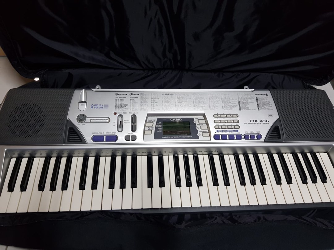 Casio keyboard, Hobbies & Toys, Music & Media, Musical Instruments on Carousell