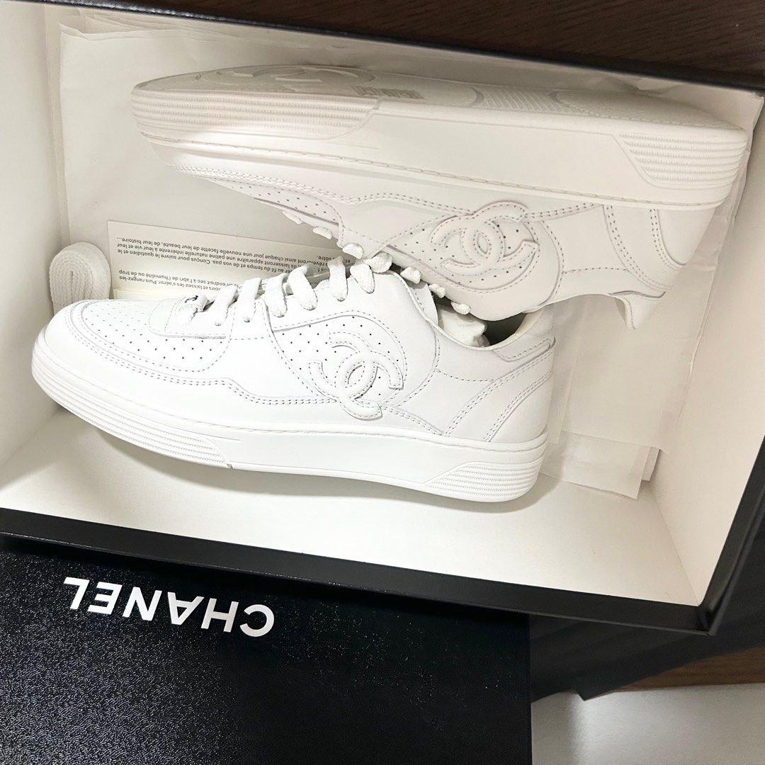 Leather trainers Chanel White size 40 EU in Leather  34037437
