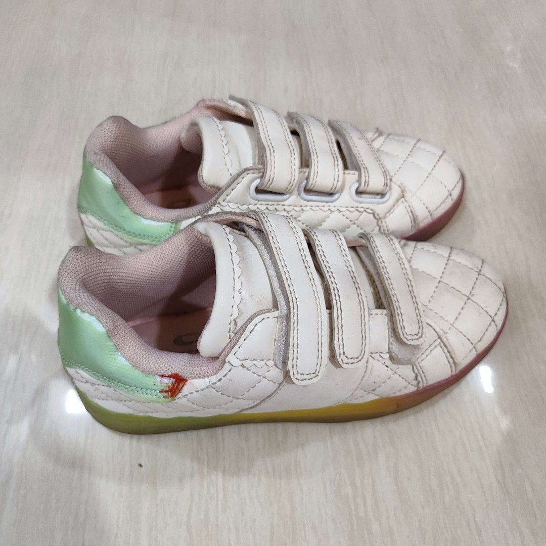 Cross trekkers store velcro