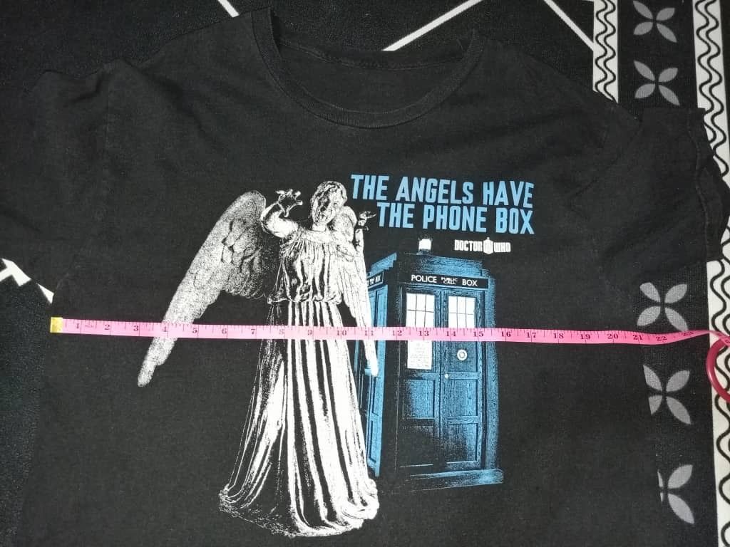 DR WHO THE ANGELS HAVE THE PHONE BOX