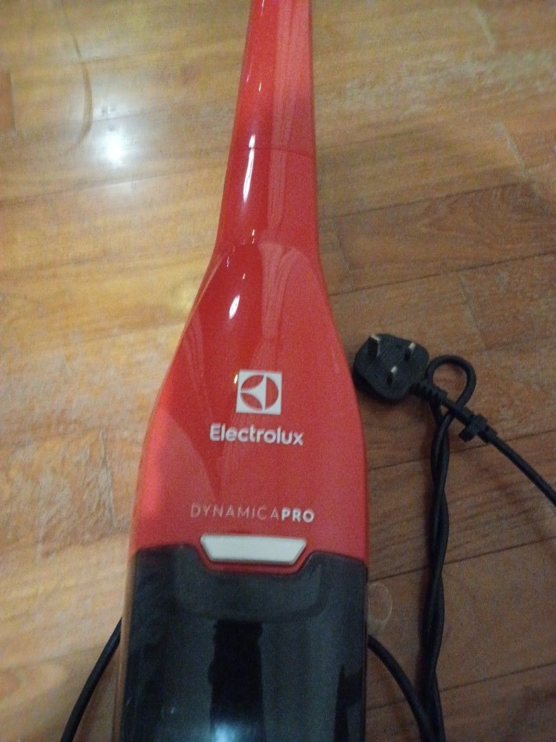 Electrolux dynamica pro corded vacuum cleaner (EDYL35OR)., TV & Home