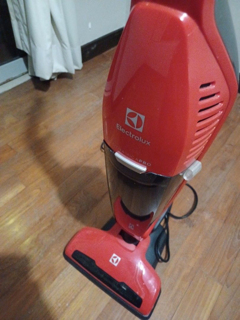 Electrolux dynamica pro corded vacuum cleaner (EDYL35OR)., TV & Home