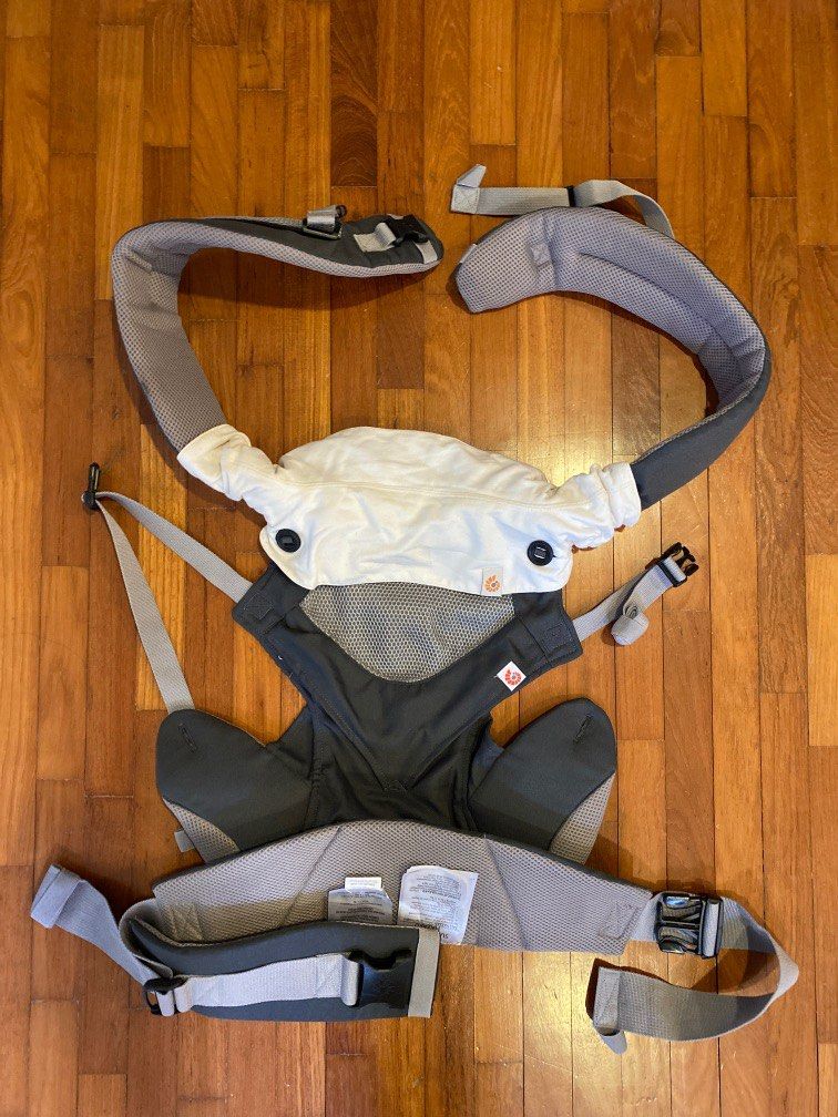 Ergo baby Carrier, Babies & Kids, Going Out, Carriers & Slings on Carousell
