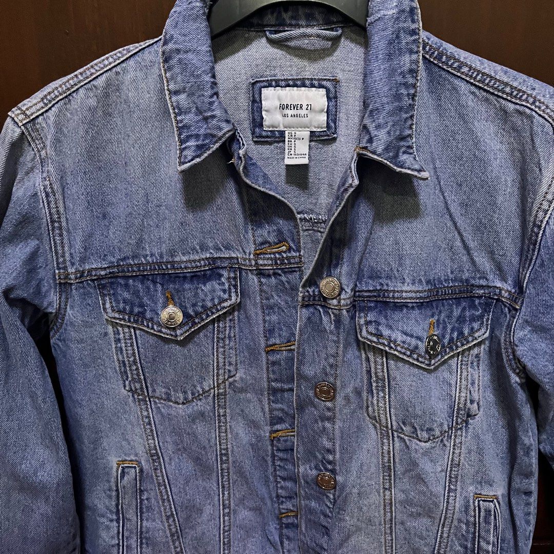 F21 Denim Jacket Women s Fashion Coats Jackets and Outerwear on Carousell