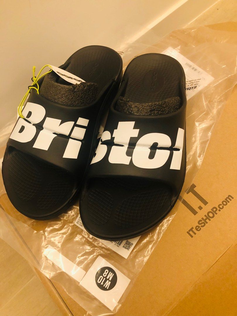 F.C. Real Bristol x oofos Recovery Slides Fcrb 拖鞋, 男裝, 鞋