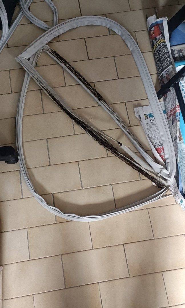 How To Install A Fridge Seal At Ronald Pepper Blog