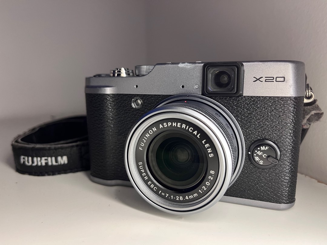 Fujifilm X20, Photography, Cameras on Carousell