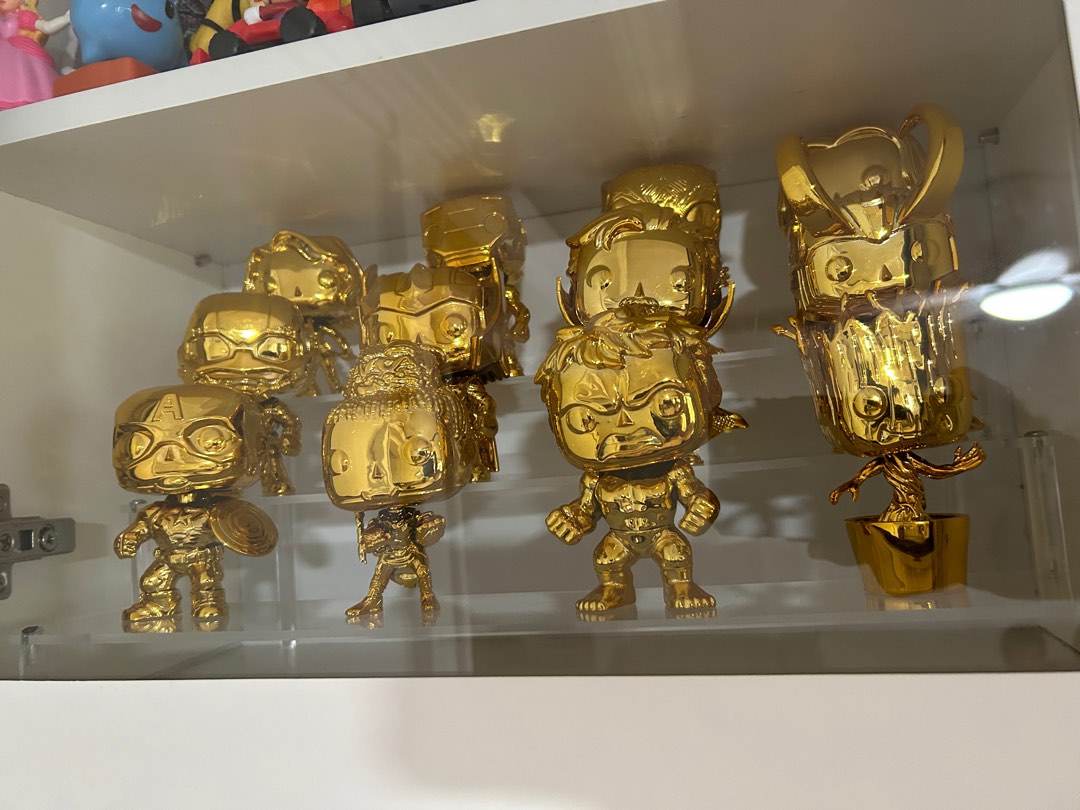 Funko pop marvel gold chrome cheap list