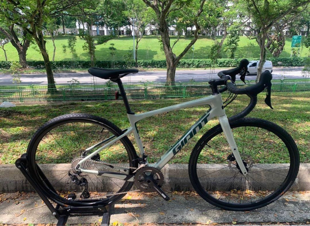 Giant Revolt advance carbon clearance sale Sports Equipment