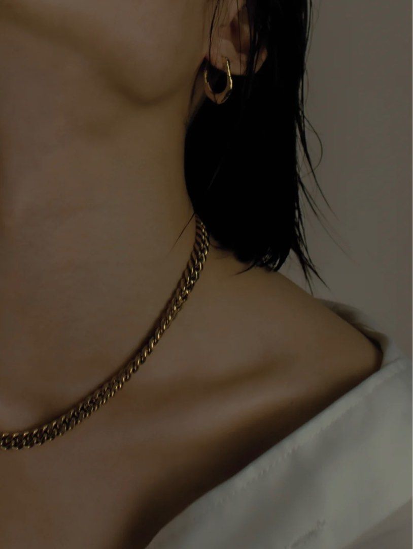 Gold cuban on sale choker chain