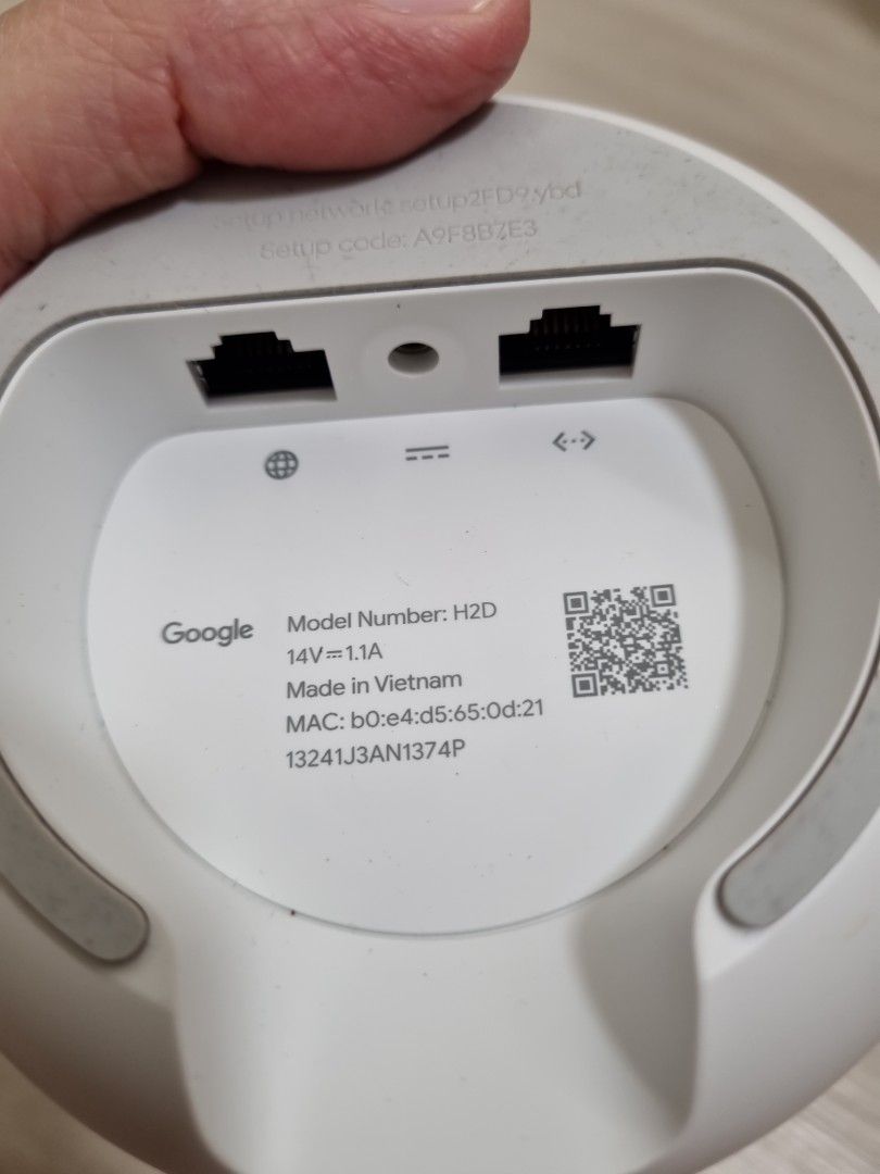 Google NEST WiFi Router (Model H2D) including original Google charger