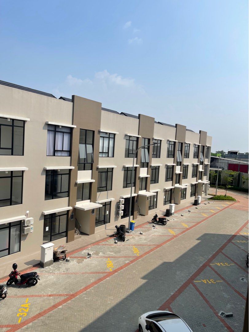 DIJUAL CEPAT, Green Royal Jakarta Barat (Unit Baru Condo House Agung