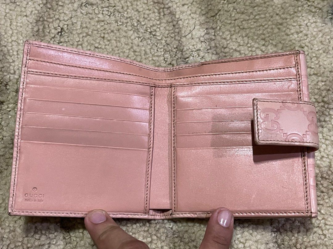 gucci (Category: Luxury Bags & Wallets) located in Calamba. Submitted by thriftingoverload (Listing ID 1239732749, Image 3). Description: plus shipping fee.