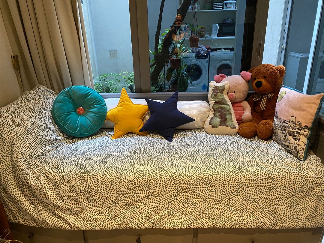 Hemnes Daybed w 3 drawers/2 mattresses GREY 80x200 cm, Furniture & Home