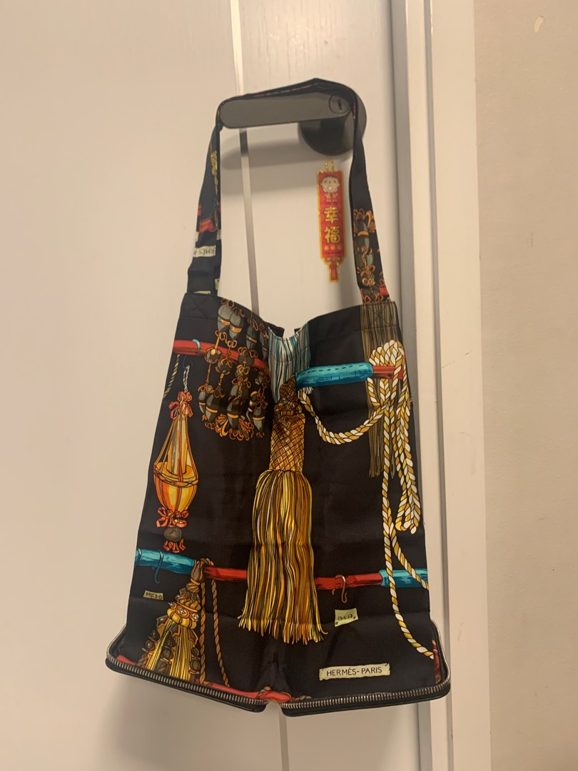 Hermes silky deals pop tote