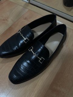 (Category: ) located in . Submitted by somethingfrommycloset_ (Listing ID 1239821480, Image 1). Description: .