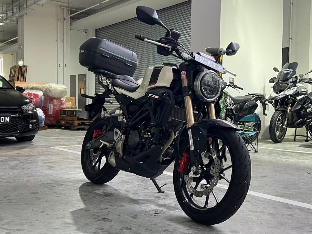 Honda CB150R Manual, Motorcycles, Motorcycles for Sale, Class 2B on Carousell