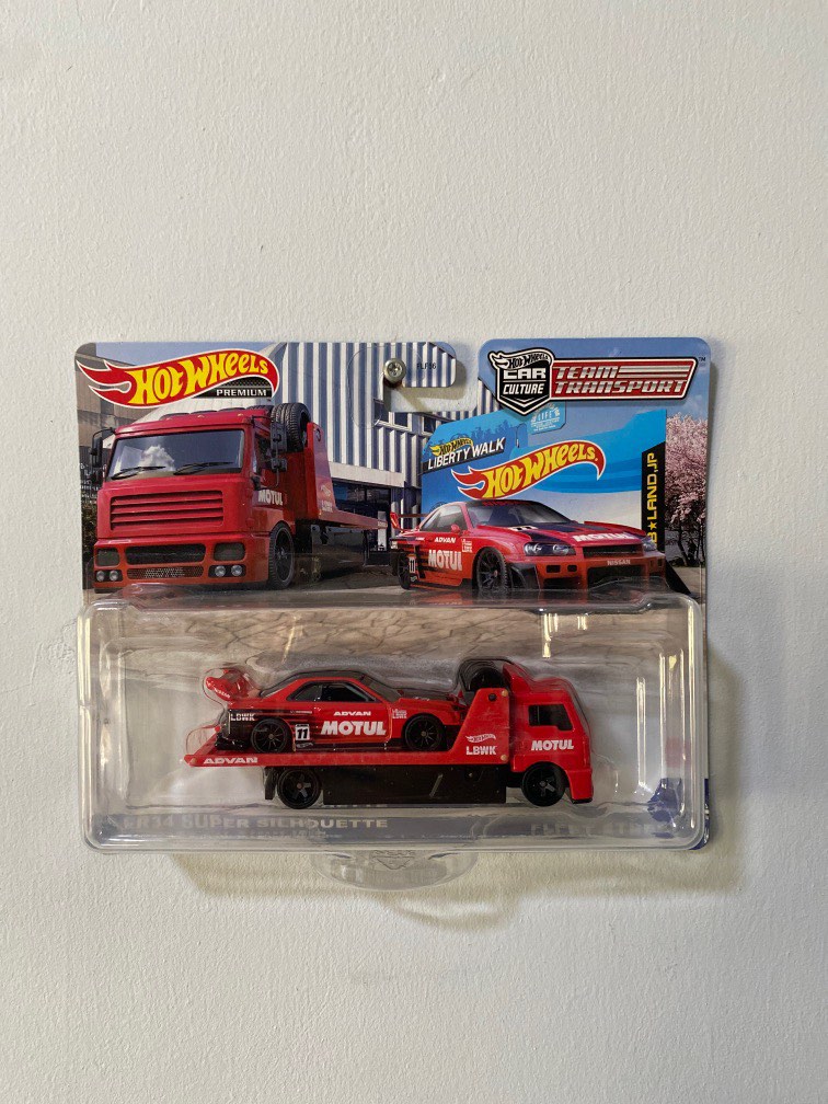 Hot Wheels Premium Team Transport, Hobbies & Toys, Toys & Games on ...