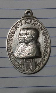 Imaculate conception pope pius IX & pope pius XII 1854- 1954 vintage silver medal