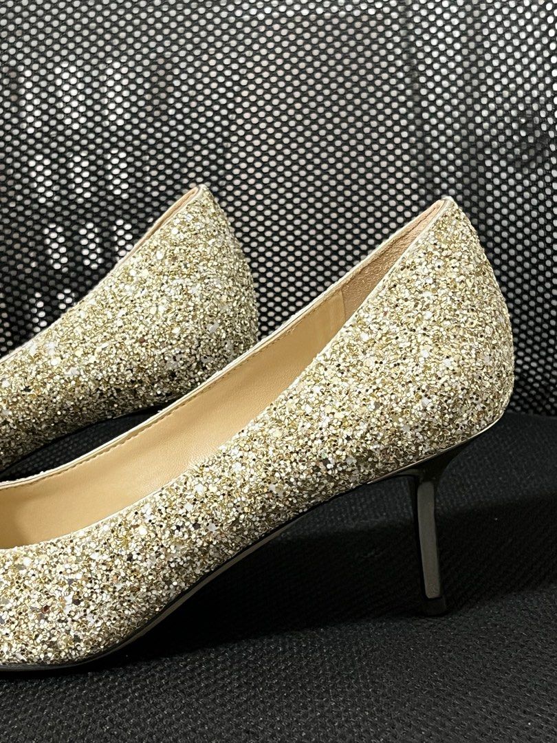 White and hotsell gold pumps