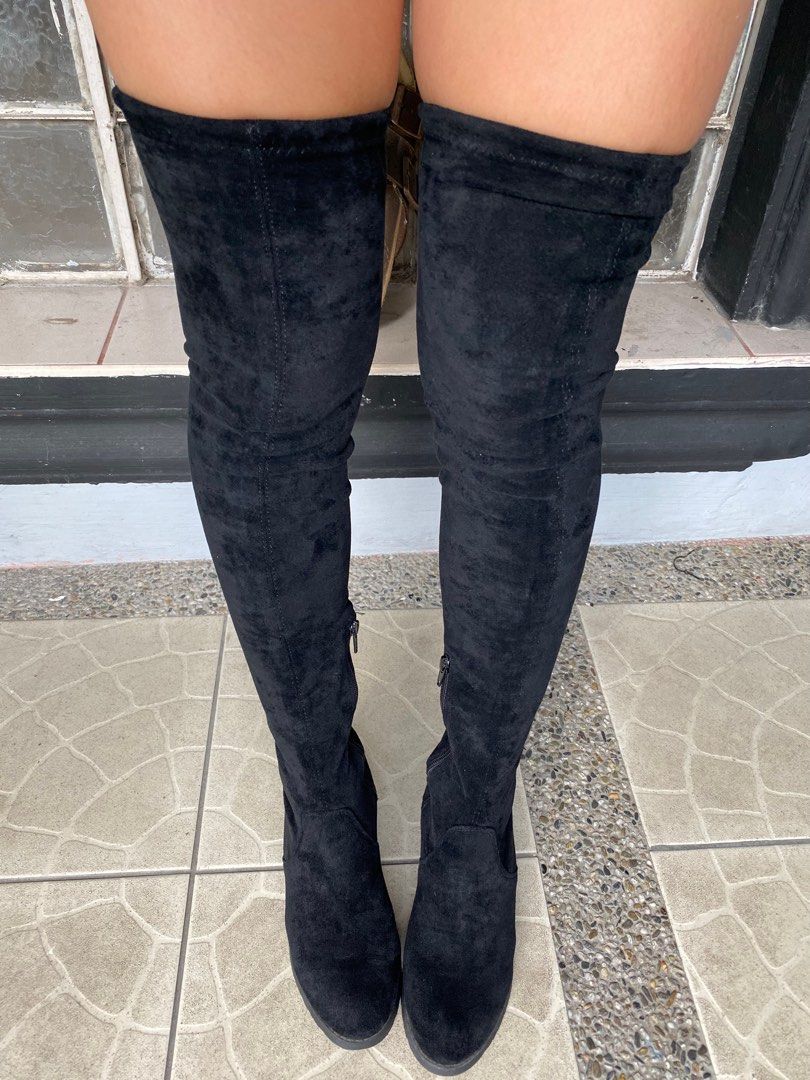 Knee High Boots (Category: Boots) located in Tarlac. Submitted by jradacio (Listing ID 1239786041, Image 3). Description: RFS: di nagagamit since pinang pictorial lang once. SIZE 6 but can fit hanggang size 7 lang NEGOTIABLE YUNG PRICE. GCASH only..