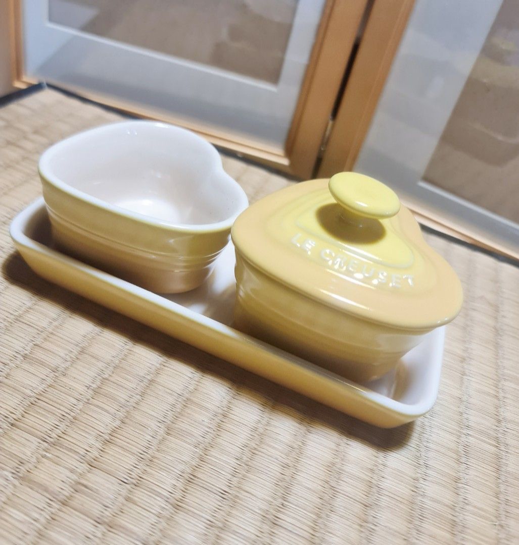 Original Le Creuset Set (Category: Bakeware) located in Rizal. Submitted by missytin (Listing ID 1239802904, Image 2). Description: ORIGINAL LE CREUSET SALE!!! MARKED DOWN FROM 1,500 NOW @ PHP1,250 LAST PRICE POSTED ‼️‼️ LALAMOVE GCASH NO JOY RESERVERS PLEASE.