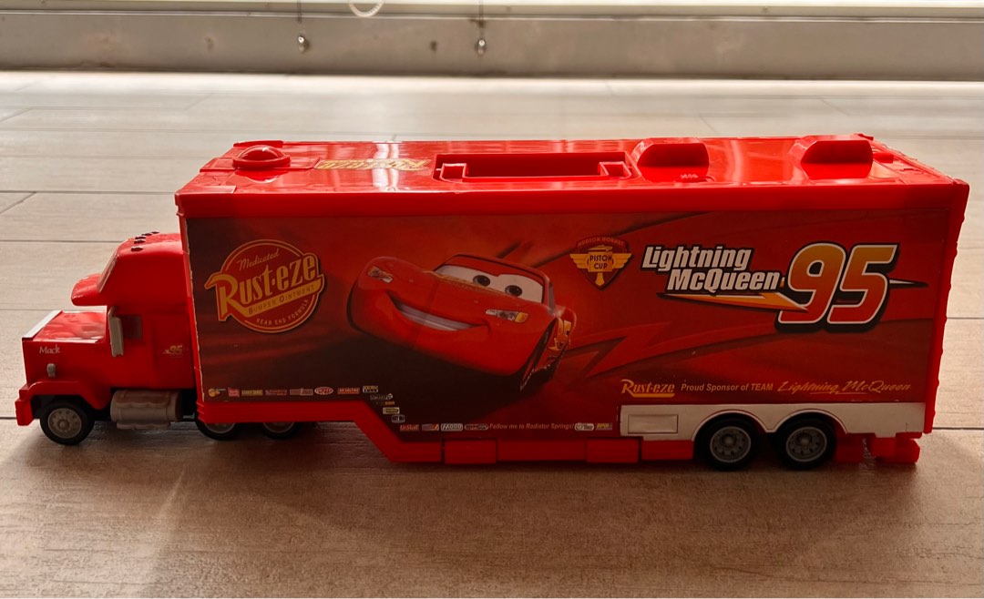 Lightning McQueen truck, Hobbies & Toys, Toys & Games on Carousell