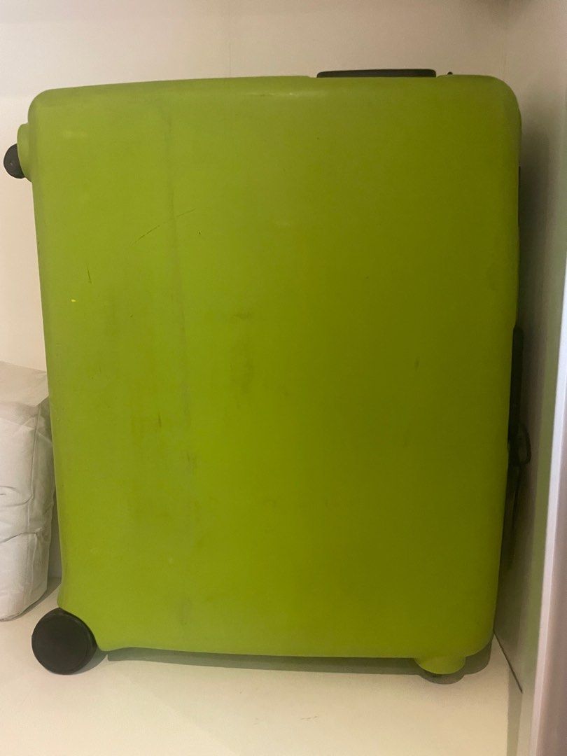 Lojel Green Hard Case Luggage/ Koper Hijau Besar 75 x 60 x 20, Barang