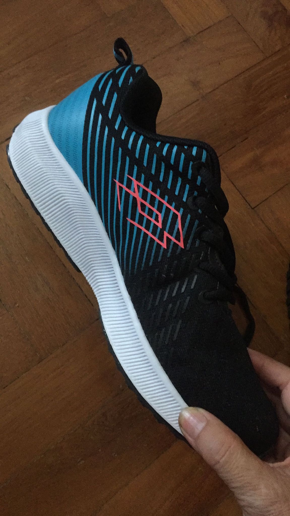 lotto jogging shoes