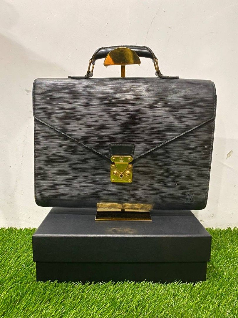 24 HOURS SALE ONLY) Louis Vuitton Black Epi Serviette Ambassadeur, Luxury,  Bags & Wallets on Carousell