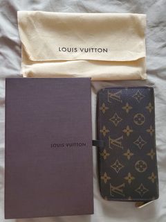 Brand new authentic Louis Vuitton Wallet/SLG Rare Red/Monogram combine  Unisex