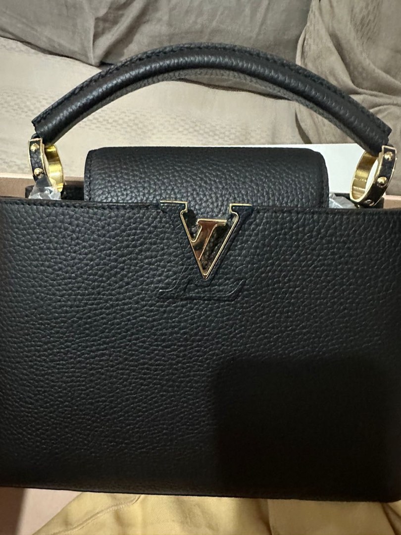 Louis Vuitton M94634 Taurillon Capucines BB Grey 207002083 *, Luxury, Bags  & Wallets on Carousell